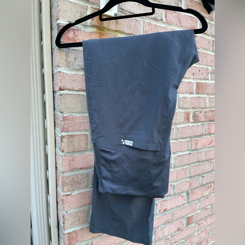Med Couture maternity scrub pants